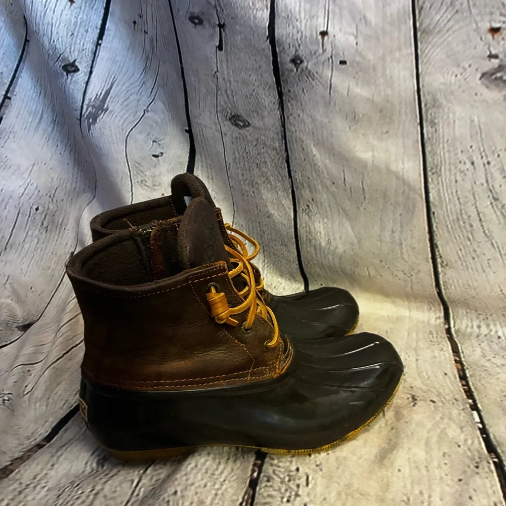Sperry Top-Sider STS91176 Brown Ankle Saltwater Duck Boots Women’s Size 8M GUC